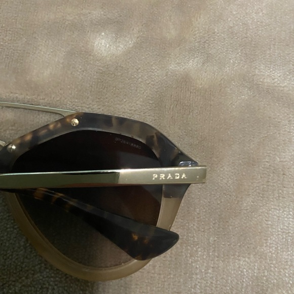 Prada Aviator Tortoise Shell Gold Tone sun glasses w/ COA - Picture 6 of 12